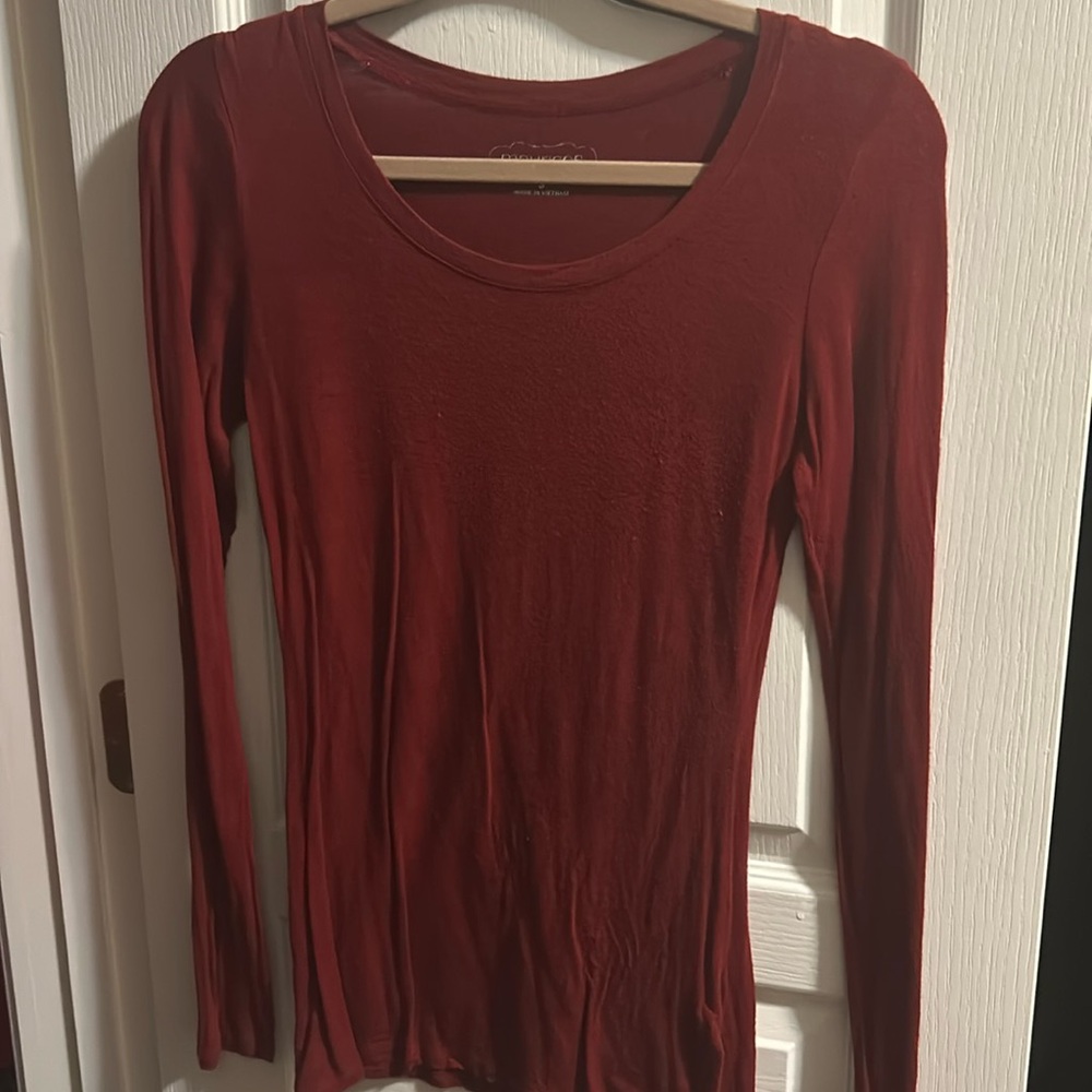 Size Small - Burgundy red long sleeve shirt. Very stretchy material